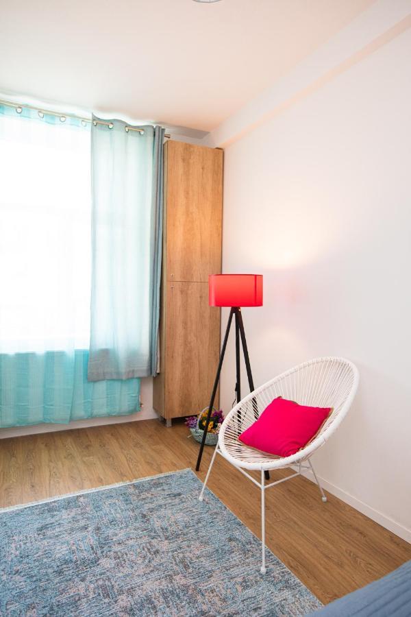 Colorful & Cozy Condo Cluj-Napoca Ngoại thất bức ảnh