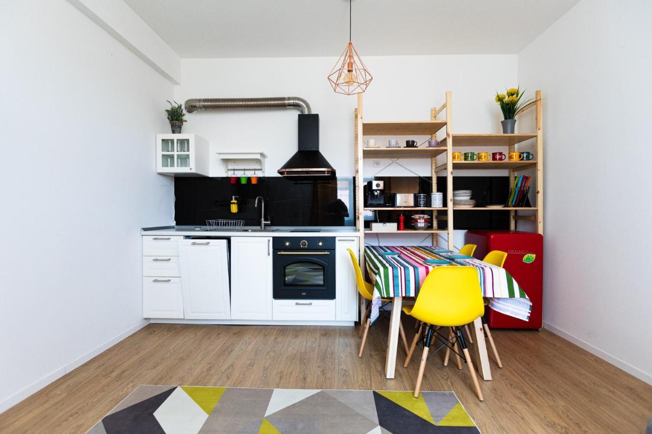 Colorful & Cozy Condo Cluj-Napoca Ngoại thất bức ảnh